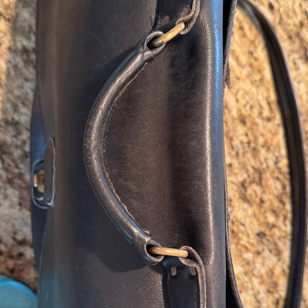 Devil wears Prada Coach Black Bag Messinger brassTurnLock #5180 not refurbished - Picture 11 of 15